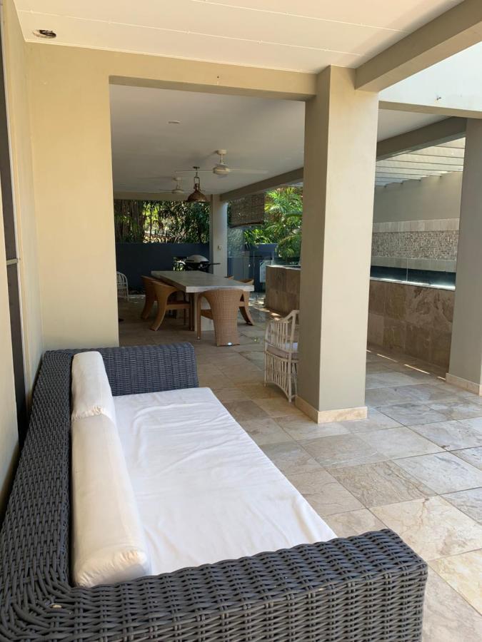 Beachside Villa With Private Lap Pool Πορτ Ντάγκλας Εξωτερικό φωτογραφία